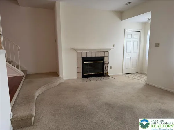 $339,900 | 1004 Briarwood Drive, Bethlehem, PA 18020