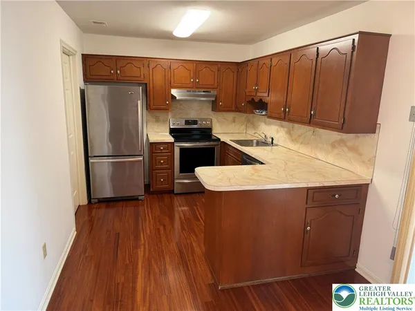 $339,900 | 1004 Briarwood Drive, Bethlehem, PA 18020