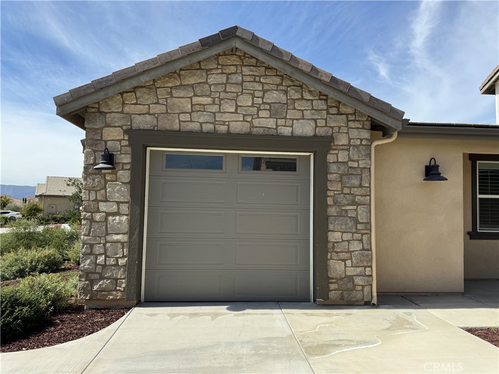 13562 Pointer Court Riverside, CA 92503 - Photo 6 of 42 a front view of a house