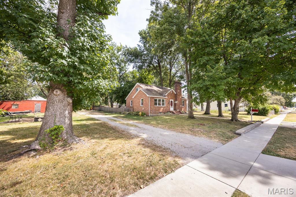 212 North Market Street Mascoutah, IL 62258 - Photo 2 of 26 Gallery Image 2