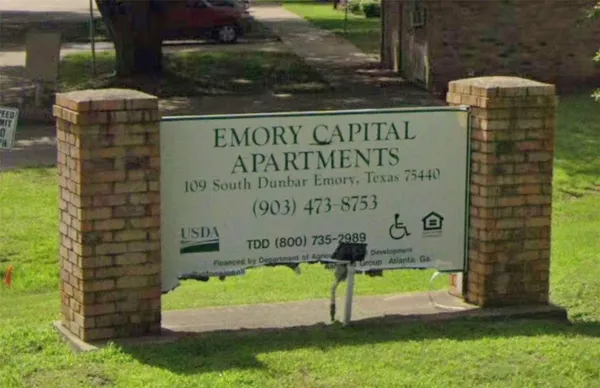 $650 | 109 South Dunbar Lane, Emory, TX 75440