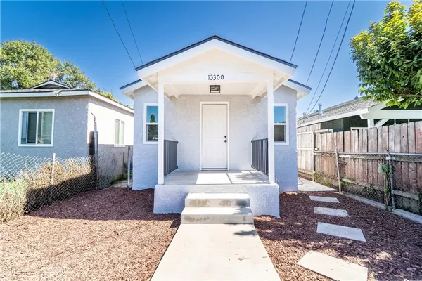 $629,000 | 13300 South Largo Avenue, Compton, CA 90222
