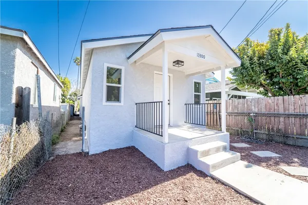 $629,000 | 13300 South Largo Avenue, Compton, CA 90222