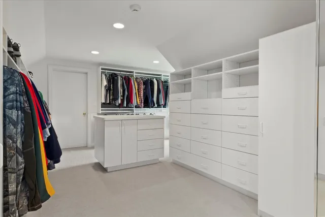 $2,349,999 | N84W36411 Riverwood Lane, Oconomowoc, WI 53066