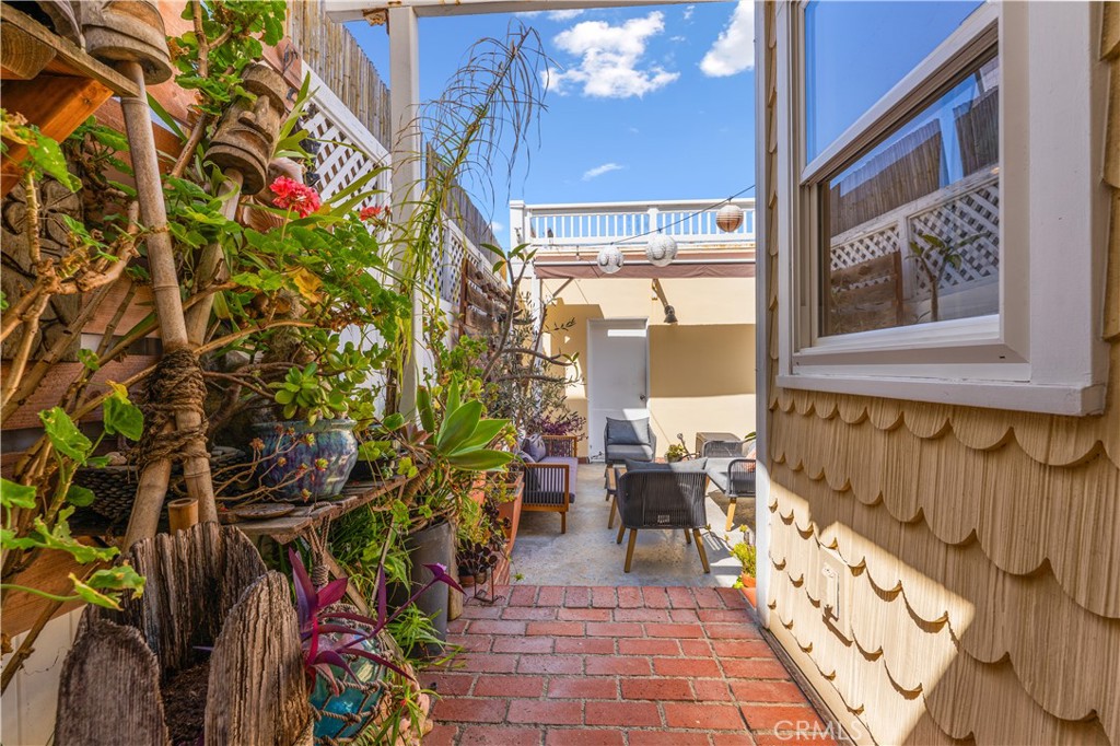 53 B Surfside Avenue Surfside, CA 90743 - Photo 18 of 42
