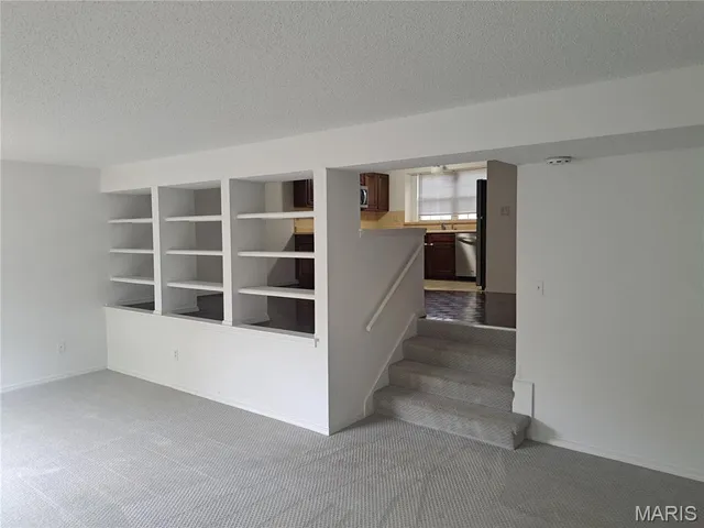 $2,250 | 13304 Wood Chapel Drive, St. Louis, MO 63141