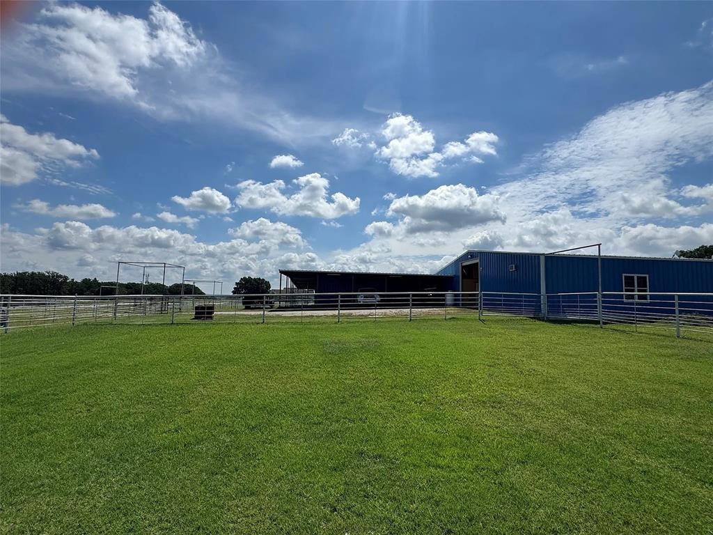 125 B Rolling Bnd Road Alvord, TX 76225 - Photo 20 of 34