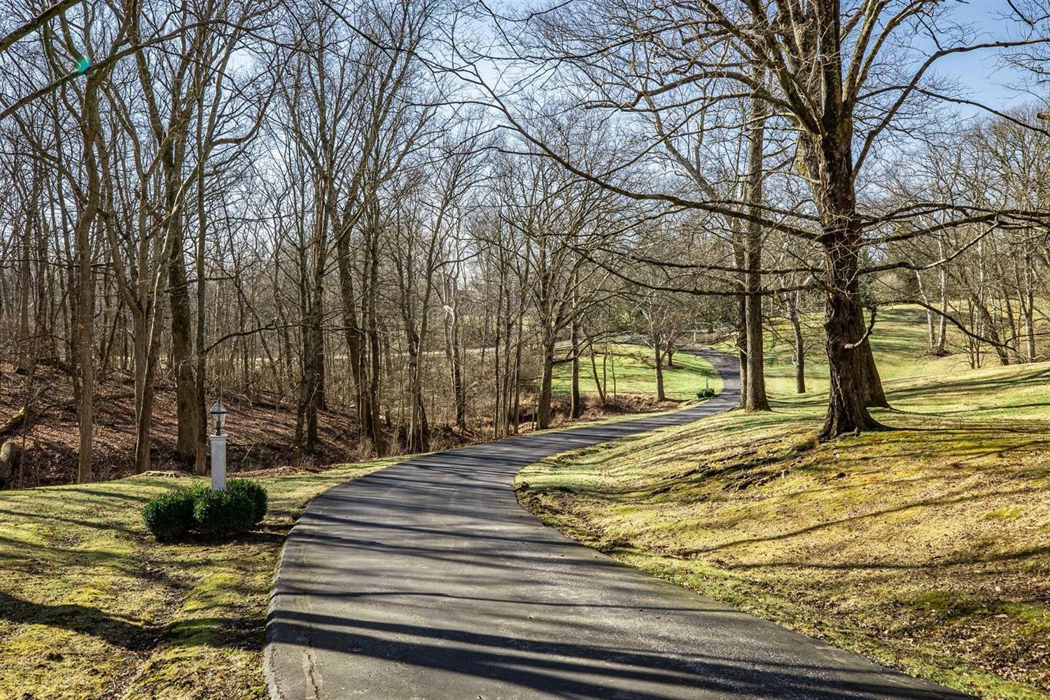 9100 Shawnee Run Road Cincinnati, OH 45243 - Photo 43 of 49