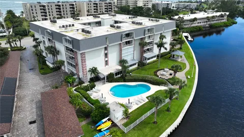 $325,000 | 4601 Highway A1a, Unit 102, Vero Beach, FL 32963