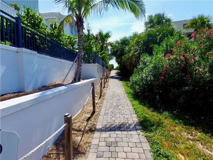 $325,000 | 4601 Highway A1a, Unit 102, Vero Beach, FL 32963