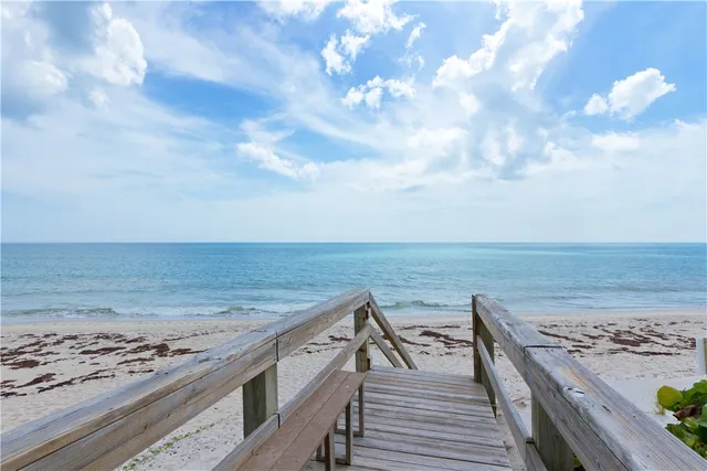 $375,000 | 4601 Highway A1a, Unit 102, Vero Beach, FL 32963