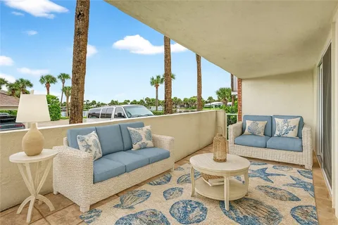$325,000 | 4601 Highway A1a, Unit 102, Vero Beach, FL 32963