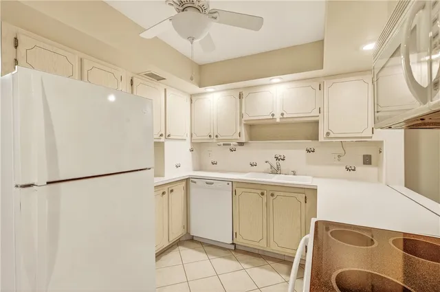 $375,000 | 4601 Highway A1a, Unit 102, Vero Beach, FL 32963