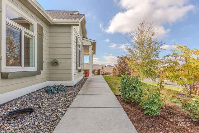 $575,000 | 815 Northwest Valley View Drive, Pullman, WA 99163