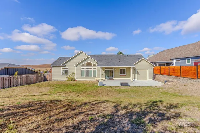 $575,000 | 815 Northwest Valley View Drive, Pullman, WA 99163