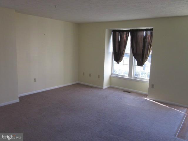 1200 Quaker Ridge Drive Arnold, MD 21012 - Photo 25 of 28 Living Room