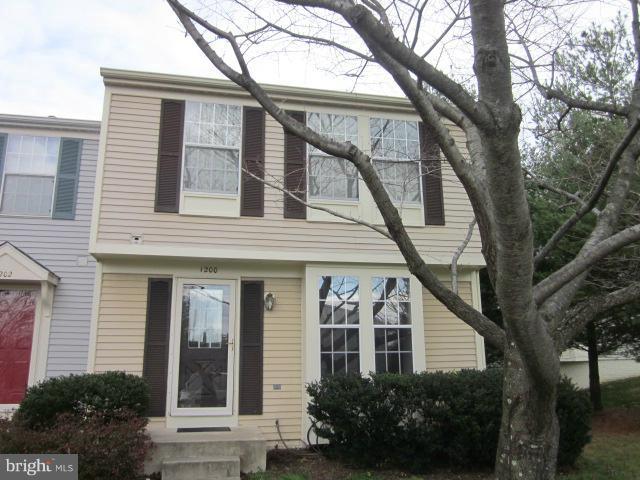 1200 Quaker Ridge Drive Arnold, MD 21012 - Photo 5 of 28 Exterior (Front)