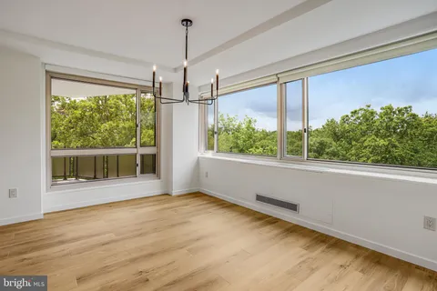 $699,000 | 4101 Cathedral Avenue Northwest, Unit 1104, Washington, DC 20016