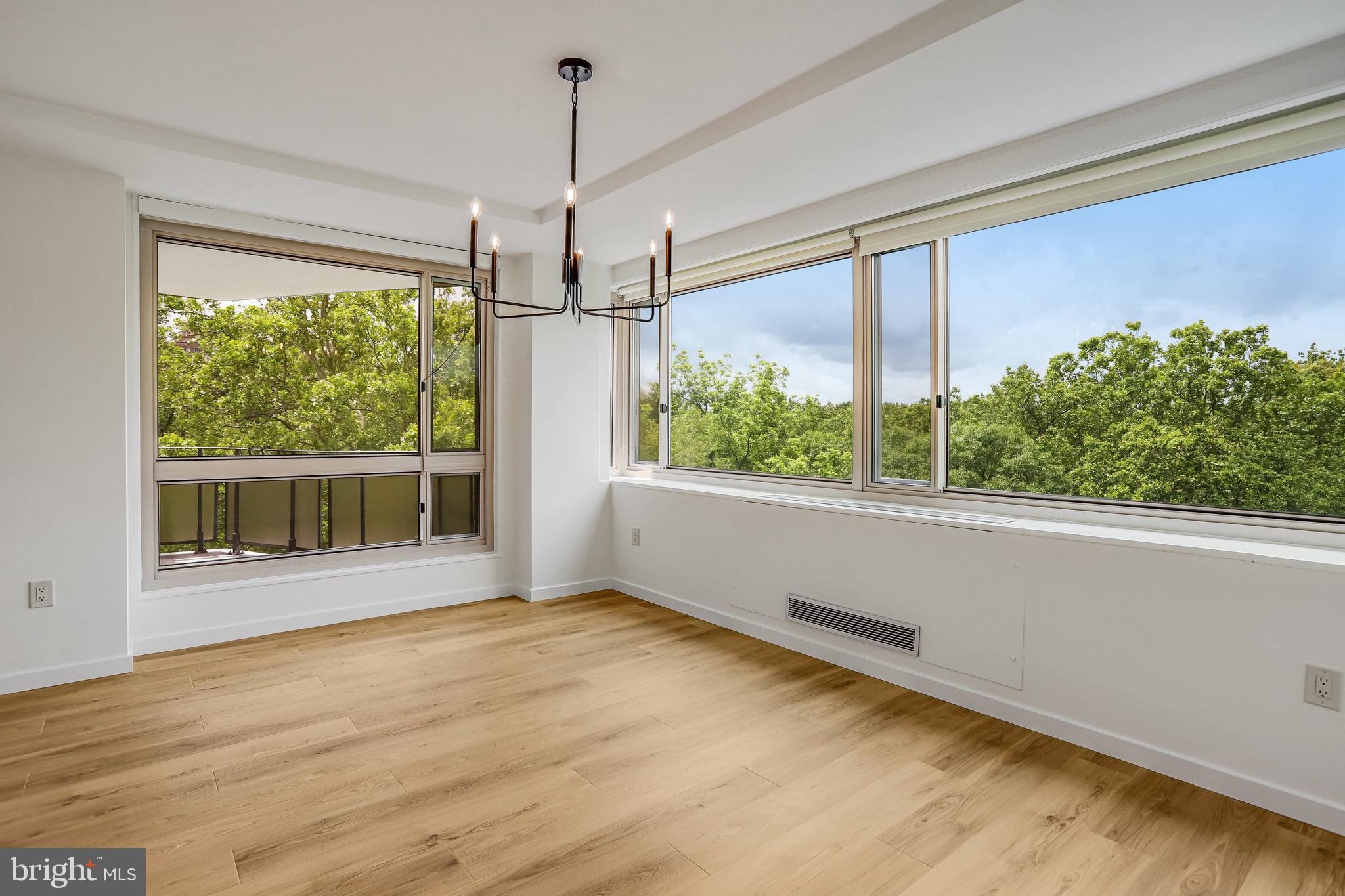 4101 Cathedral Avenue Northwest, Unit 1104 Washington, DC 20016 - Photo 7 of 63 Treetop and private dining room views