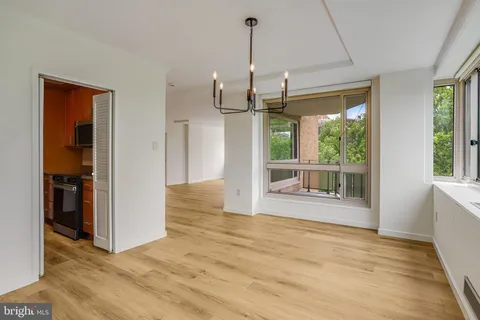 $699,000 | 4101 Cathedral Avenue Northwest, Unit 1104, Washington, DC 20016