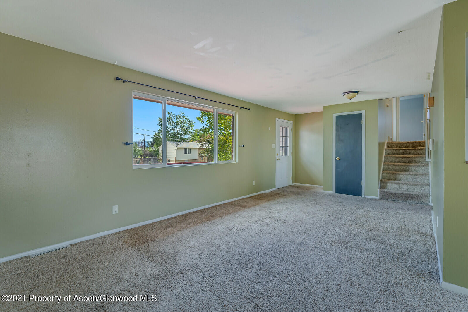 327 Ute Avenue Rifle, CO 81650 - Photo 5 of 27 06_327_ute_Ave005_mls