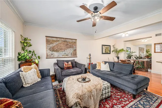 $329,500 | 11613 Tomahawk Creek Parkway, Unit E, Leawood, KS 66211