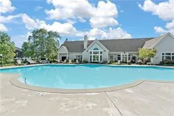 $329,600 | 11613 Tomahawk Creek Parkway, Unit E, Leawood, KS 66211