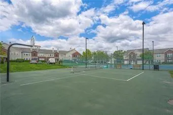 $329,600 | 11613 Tomahawk Creek Parkway, Unit E, Leawood, KS 66211