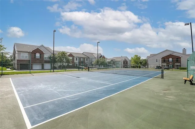 $329,500 | 11613 Tomahawk Creek Parkway, Unit E, Leawood, KS 66211