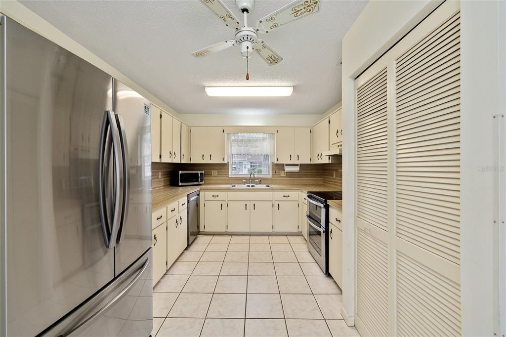 8709 Southwest 96th Street, Unit B Ocala, FL 34481 - Photo 16 of 26