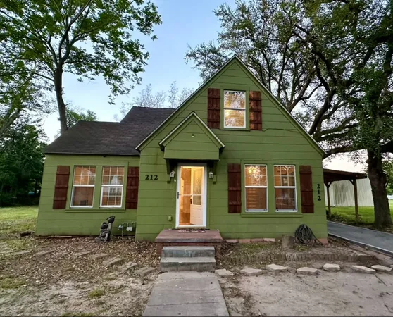 $1,675 | 212 West Hunnicutt Street, Unit 1, Baytown, TX 77520