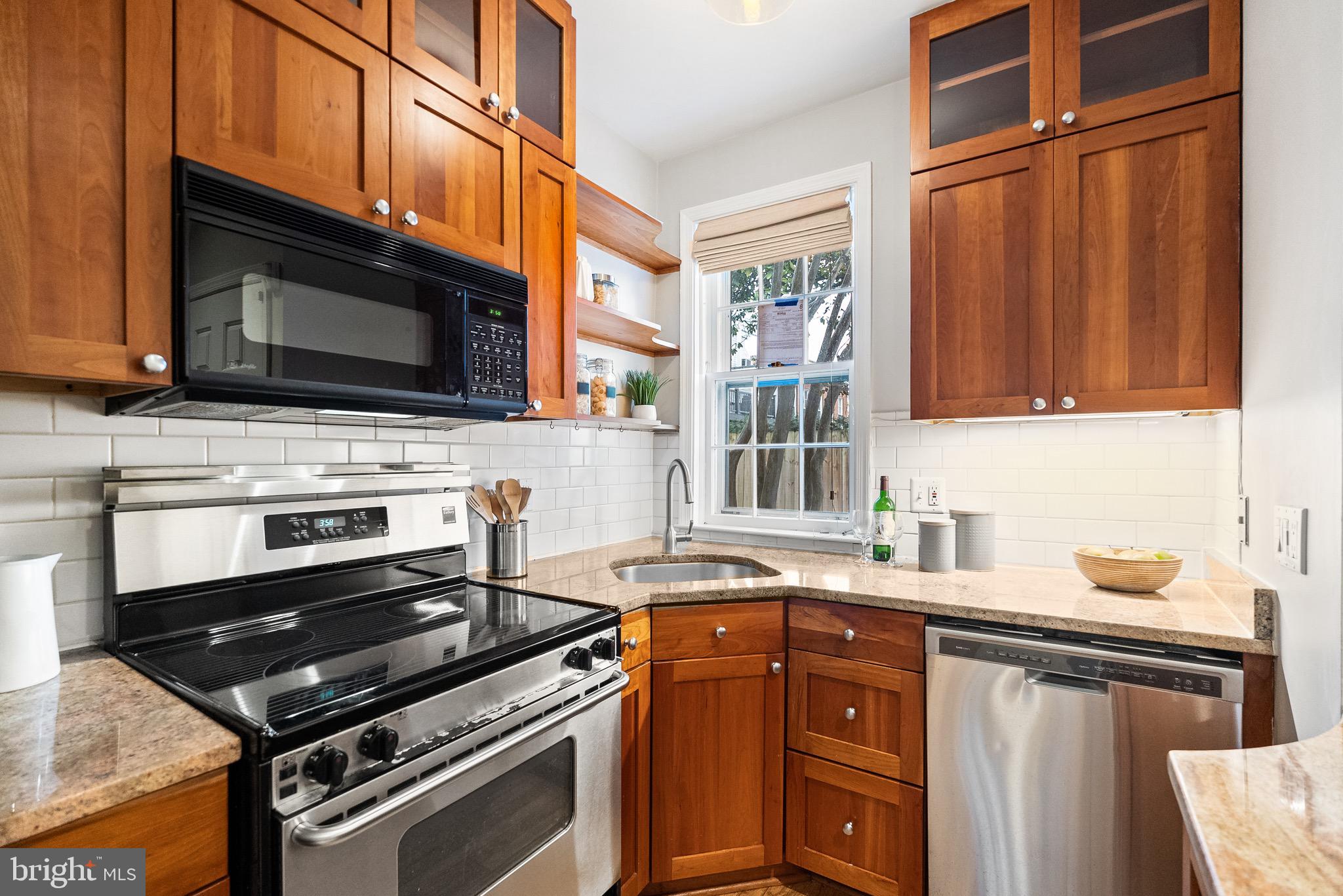 2 Pomander Walk Northwest Washington, DC 20007 - Photo 7 of 30 Kitchen