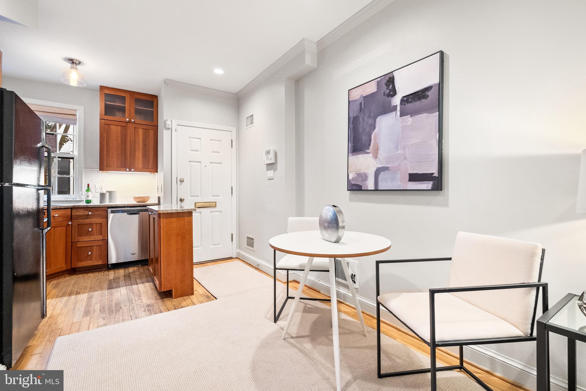 2 Pomander Walk Northwest Washington, DC 20007 - Photo 10 of 30 Dining