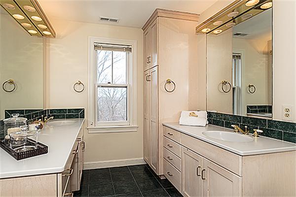 15 Barbara Road Belmont, MA 02478 - Photo 8 of 14 Gallery Image 8
