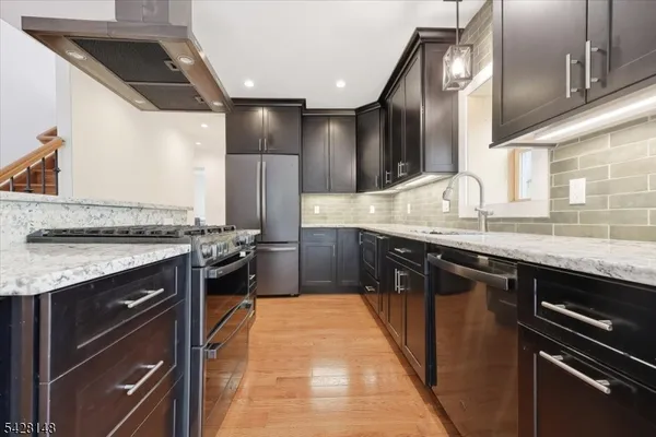 $450,000 | 4 Tote Road, Andover, NJ 07821