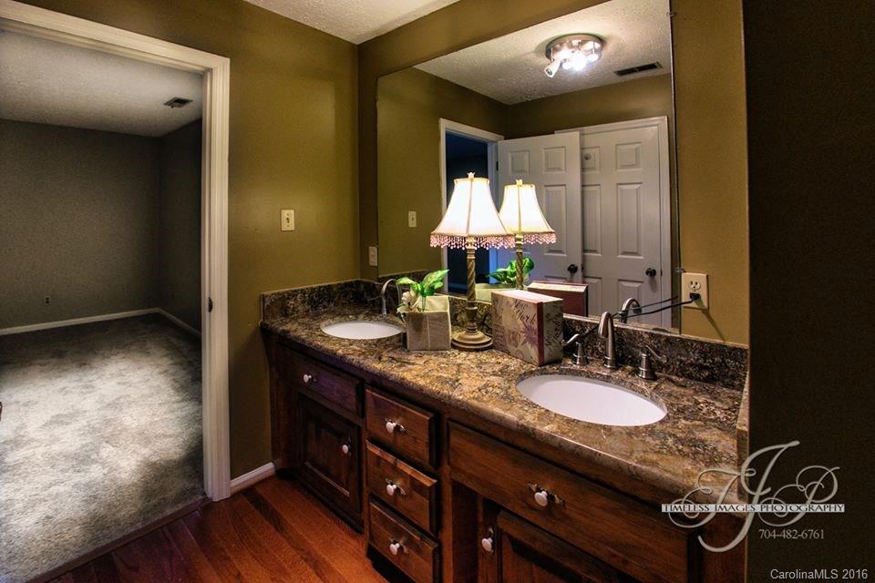 252 Oak Grove Road Blacksburg, SC 29702 - Photo 12 of 20