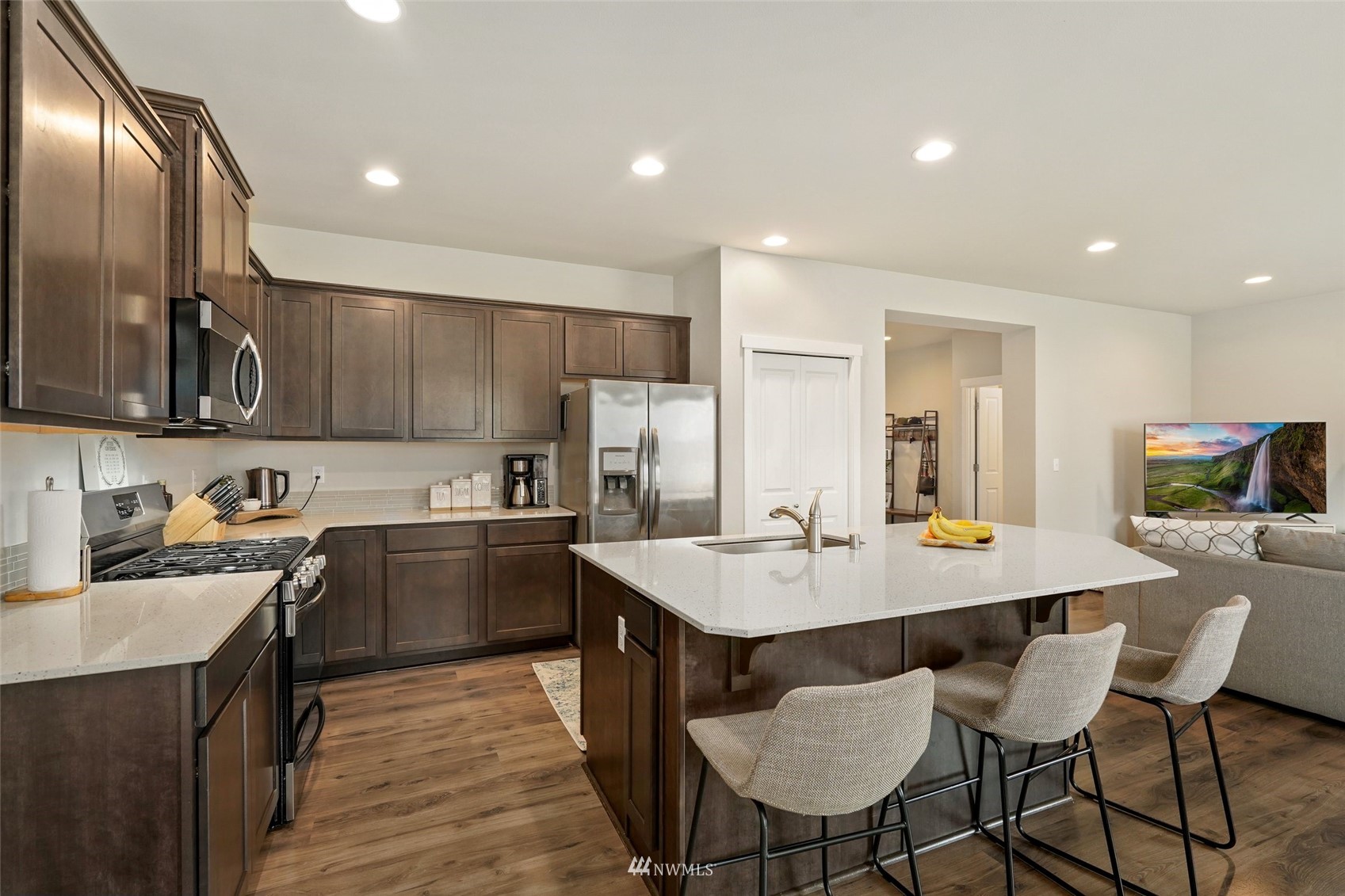 6715 Jensen Road Stanwood, WA 98292 - Photo 6 of 40 Gallery Image 6