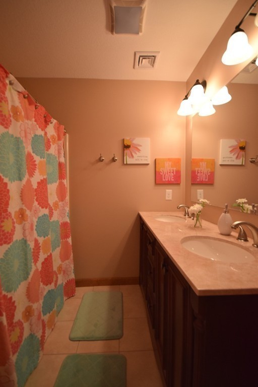 1256 Amostown Road West Springfield, MA 01089 - Photo 19 of 30