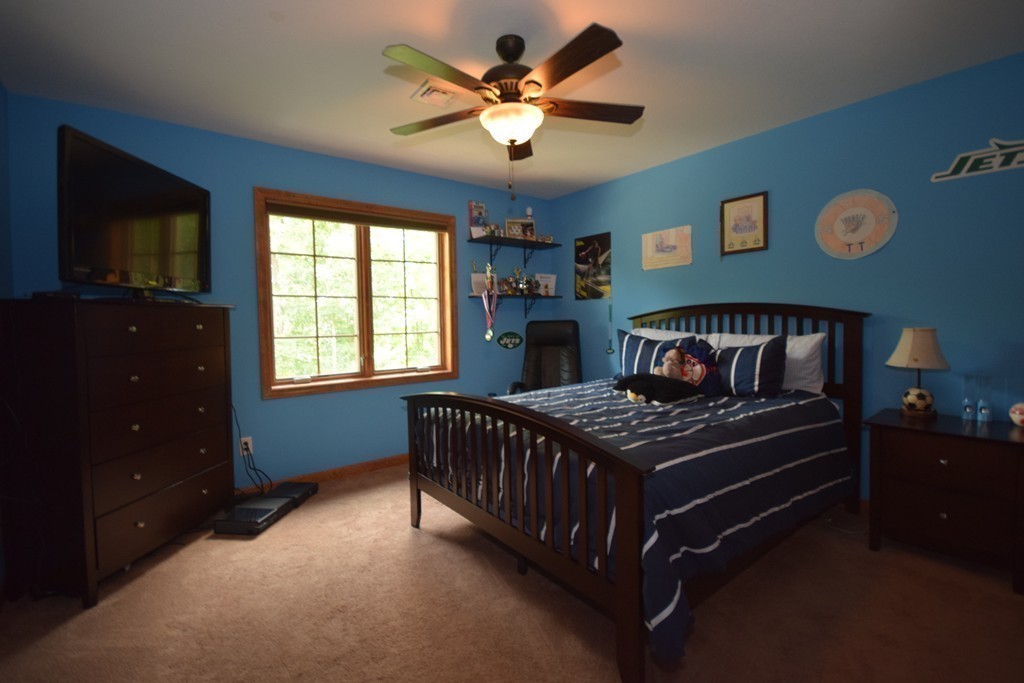 1256 Amostown Road West Springfield, MA 01089 - Photo 23 of 30