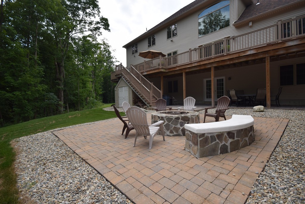 1256 Amostown Road West Springfield, MA 01089 - Photo 27 of 30