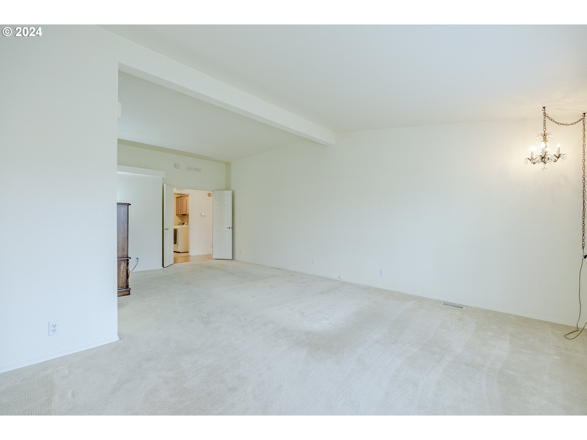 3220 Crescent Avenue, Unit 67 Eugene, OR 97408 - Photo 36 of 48 a view of empty room