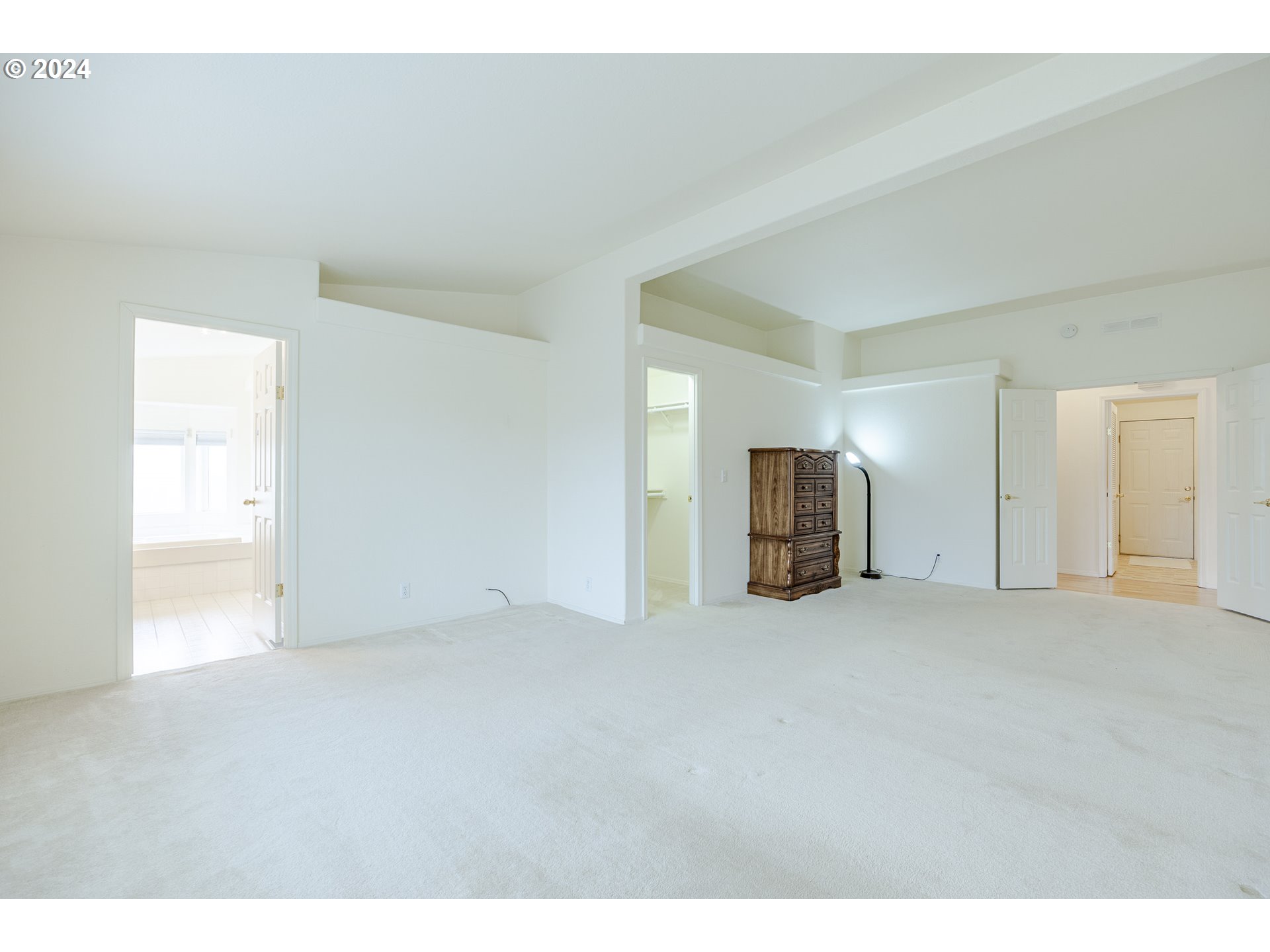 3220 Crescent Avenue, Unit 67 Eugene, OR 97408 - Photo 37 of 48 a view of empty room