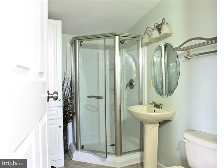 1653 Roundhouse Road Quakertown, PA 18951 - Photo 10 of 15 Gallery Image 10