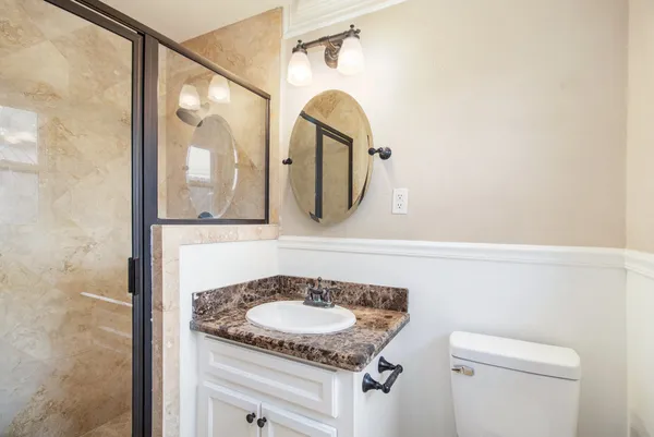 $2,700 | 8418 Lorrie Drive, Houston, TX 77025