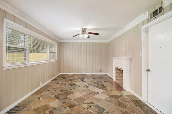 $2,700 | 8418 Lorrie Drive, Houston, TX 77025