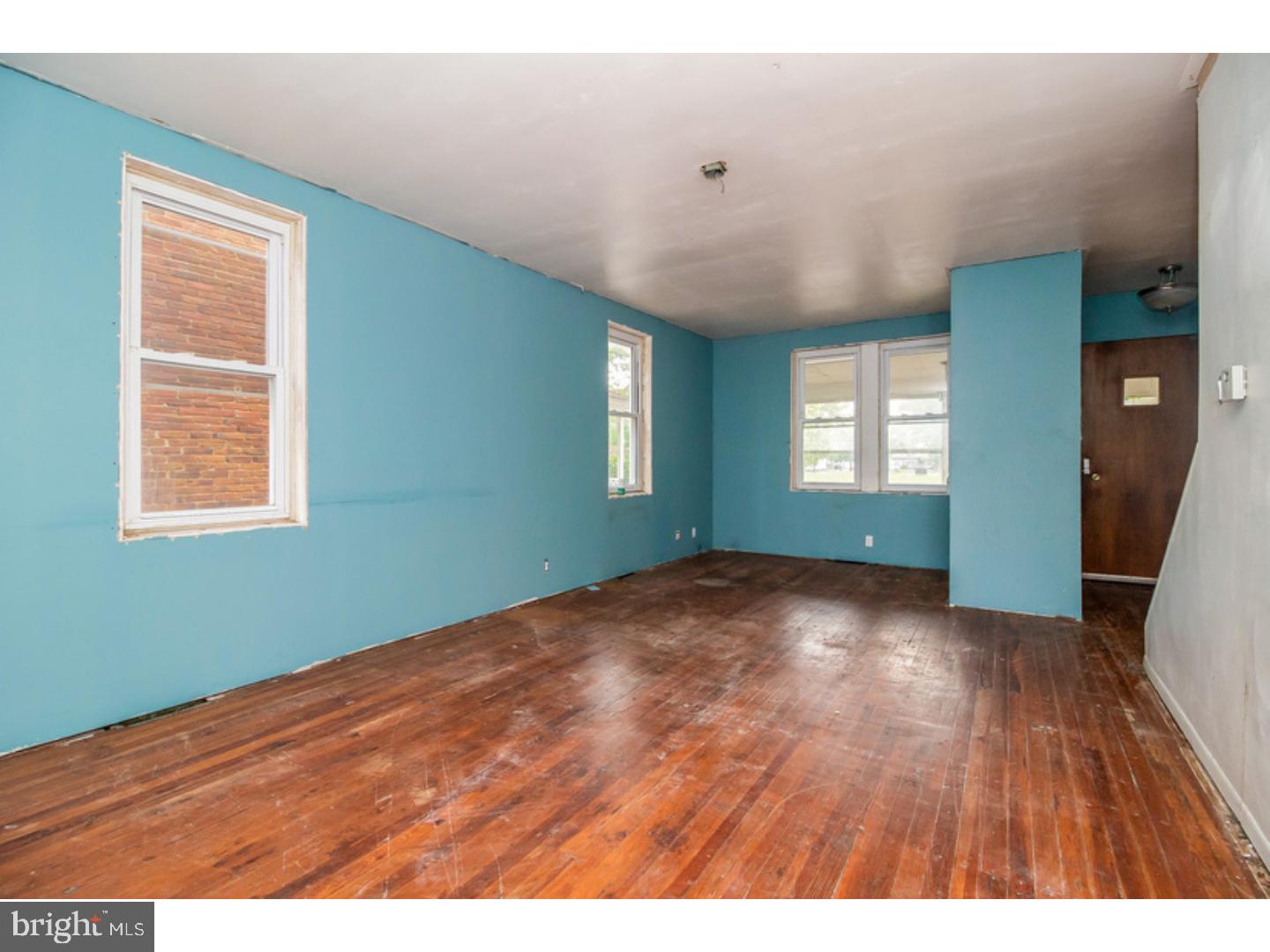 327 Middleton Street Riverside, NJ 08075 - Photo 12 of 14