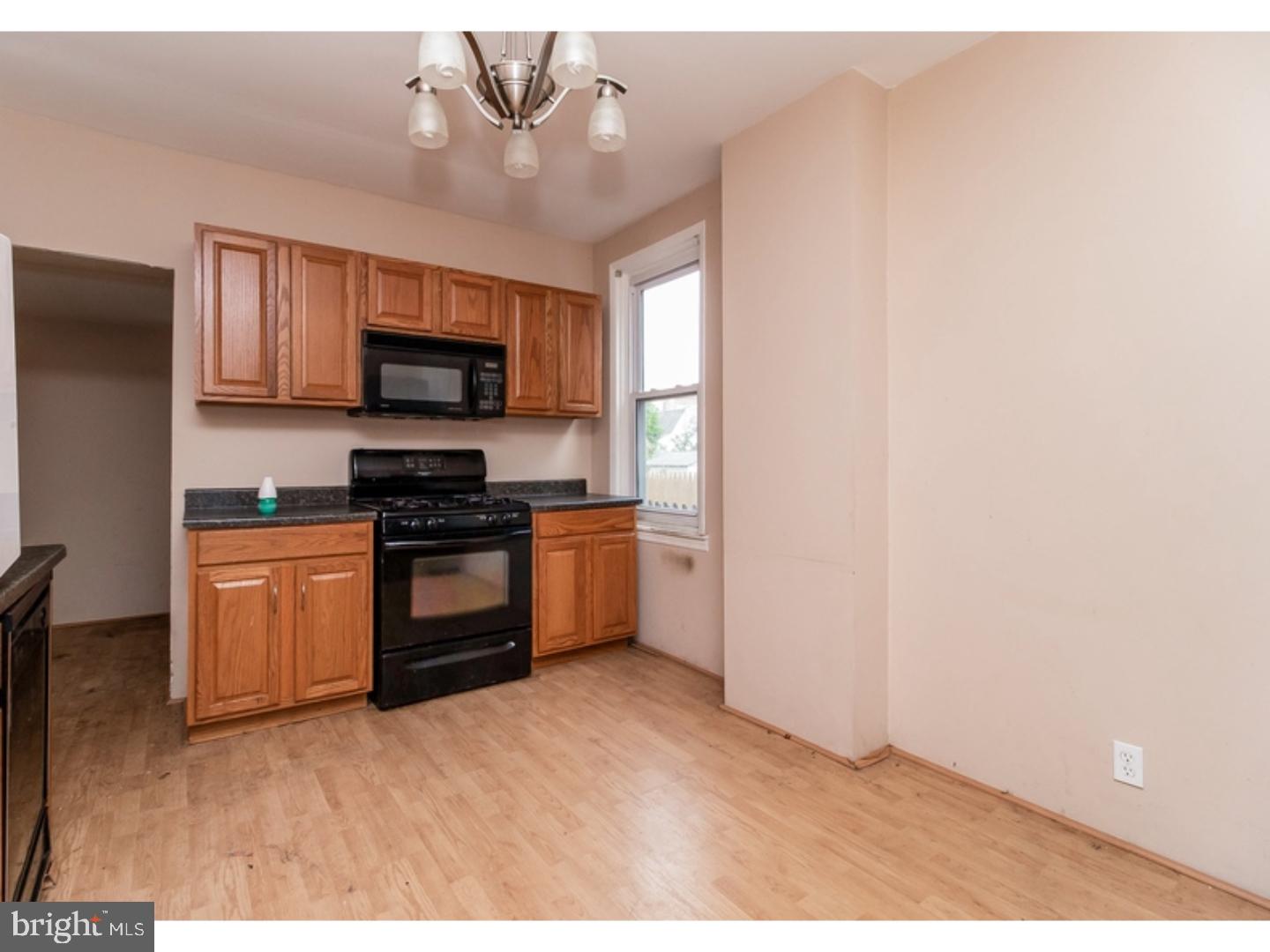 327 Middleton Street Riverside, NJ 08075 - Photo 6 of 14