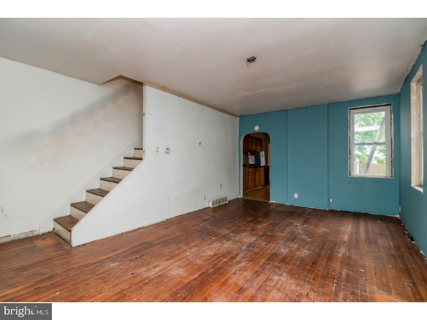 327 Middleton Street Riverside, NJ 08075 - Photo 7 of 14