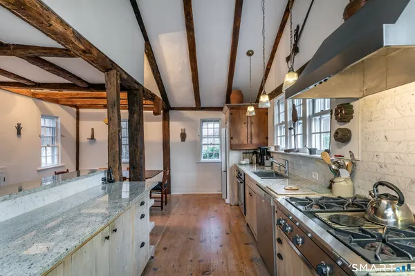 $1,595,000 | 197 Skyline Ridge Road, Bridgewater, CT 06752