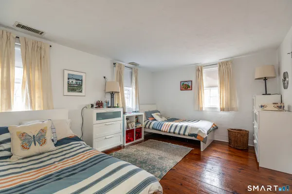 $1,595,000 | 197 Skyline Ridge Road, Bridgewater, CT 06752